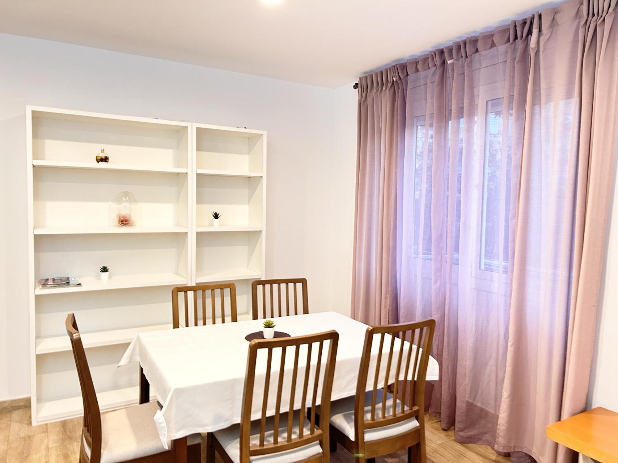 Apartment Josep Tarradellas Entire