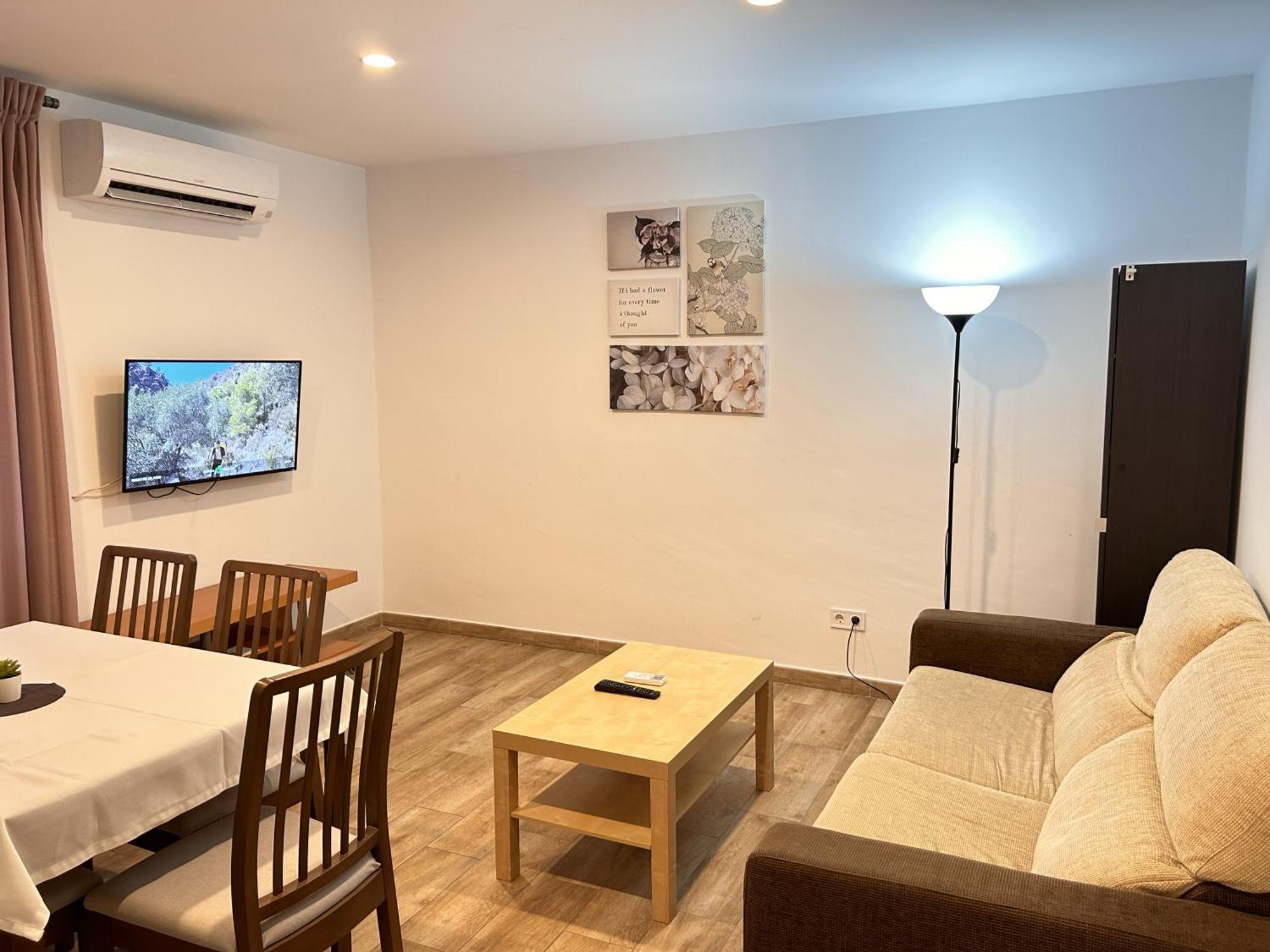 Josep Tarradellas Entire Apartment Sabadell